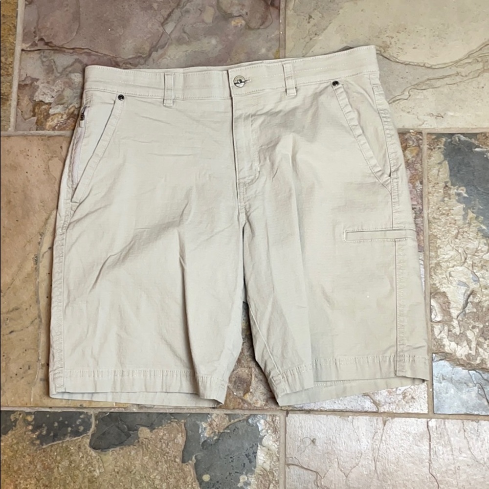 Weatherproof Men’s Shorts Size 34